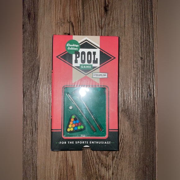 Desktop Pool Game - Picture 1 of 4
